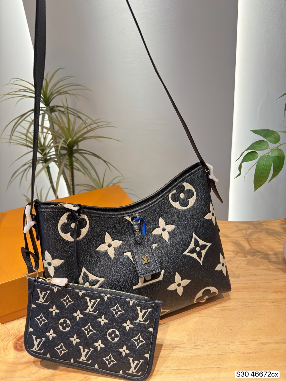Louis Vuitton Black & Cream Monogram Shoulder Bag with Detachable Pouch